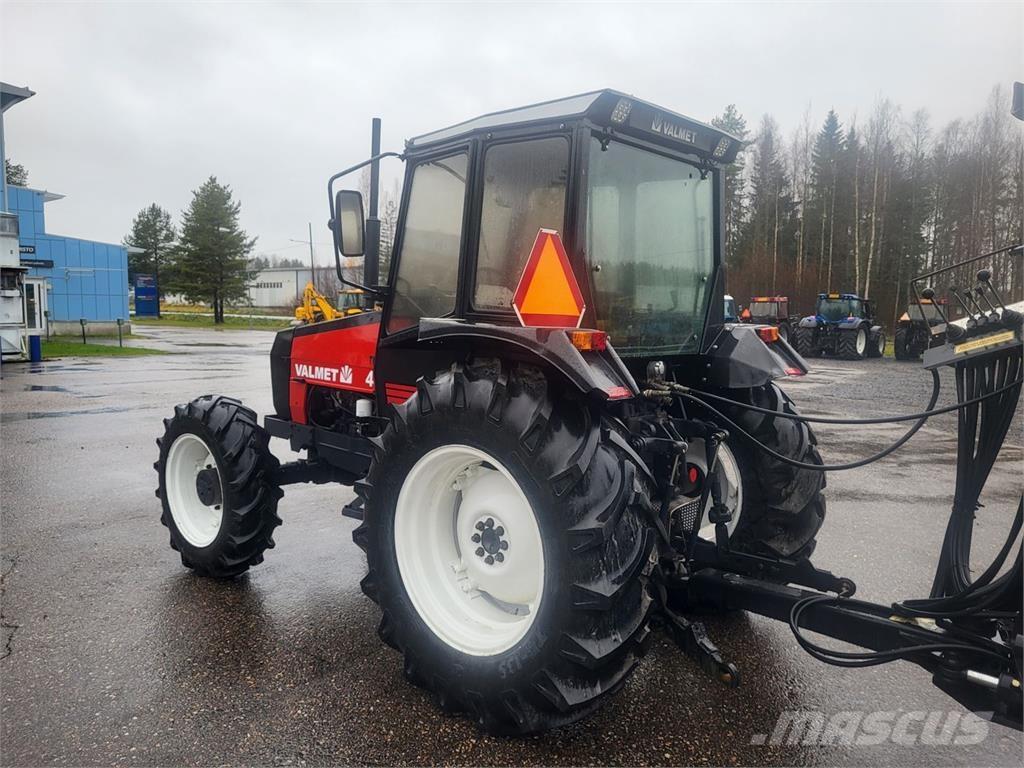 Valmet 455 트랙터