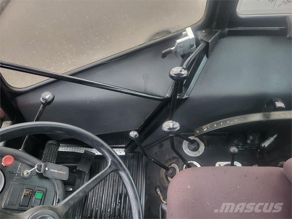 Valmet 455 트랙터