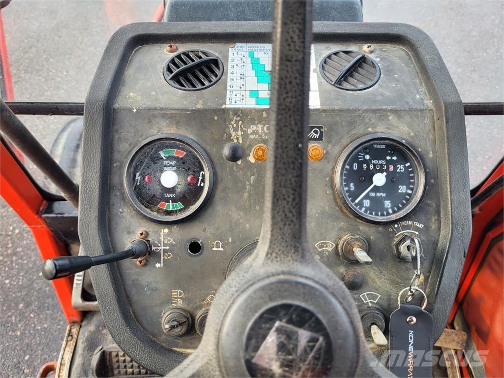 Valmet 604 트랙터