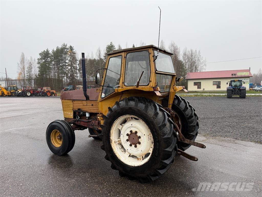 Valmet 702S 트랙터