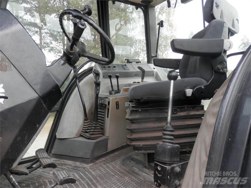 Valmet 8000 트랙터