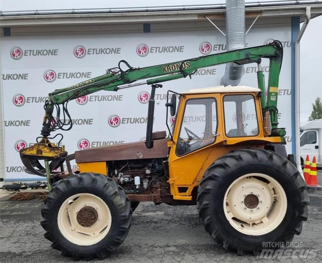 Valmet 802-4 트랙터