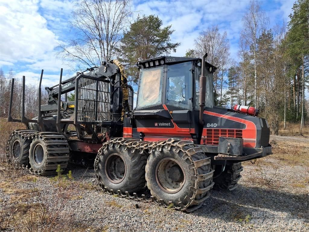 Valmet 840 원목 포워더