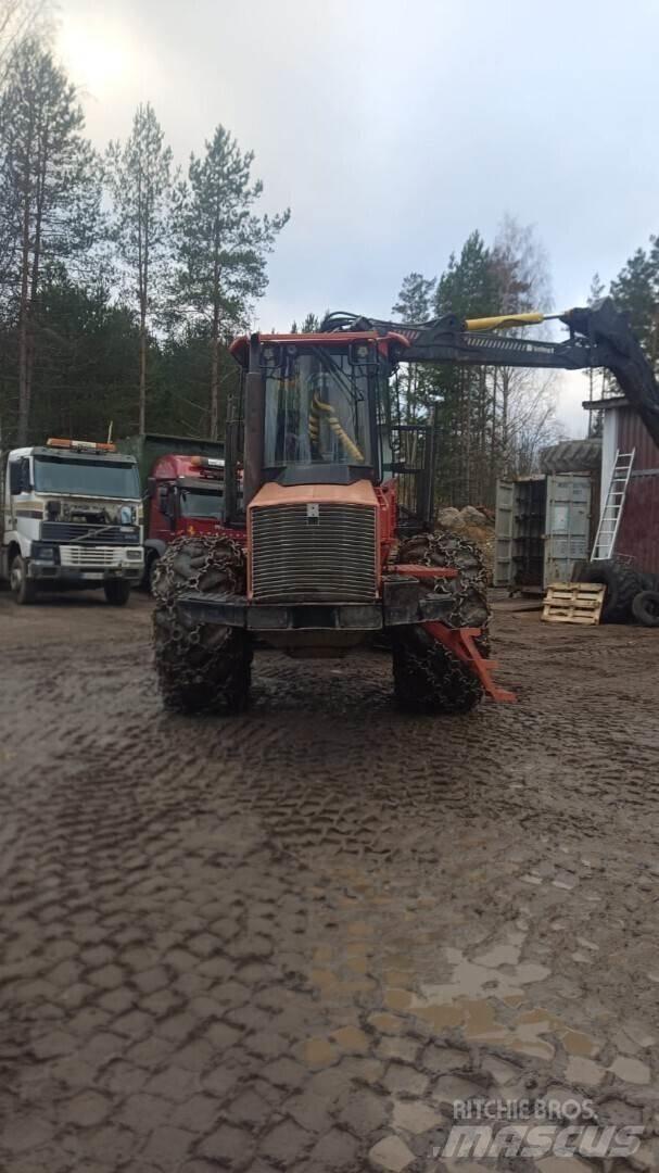 Valmet 840.3 원목 포워더