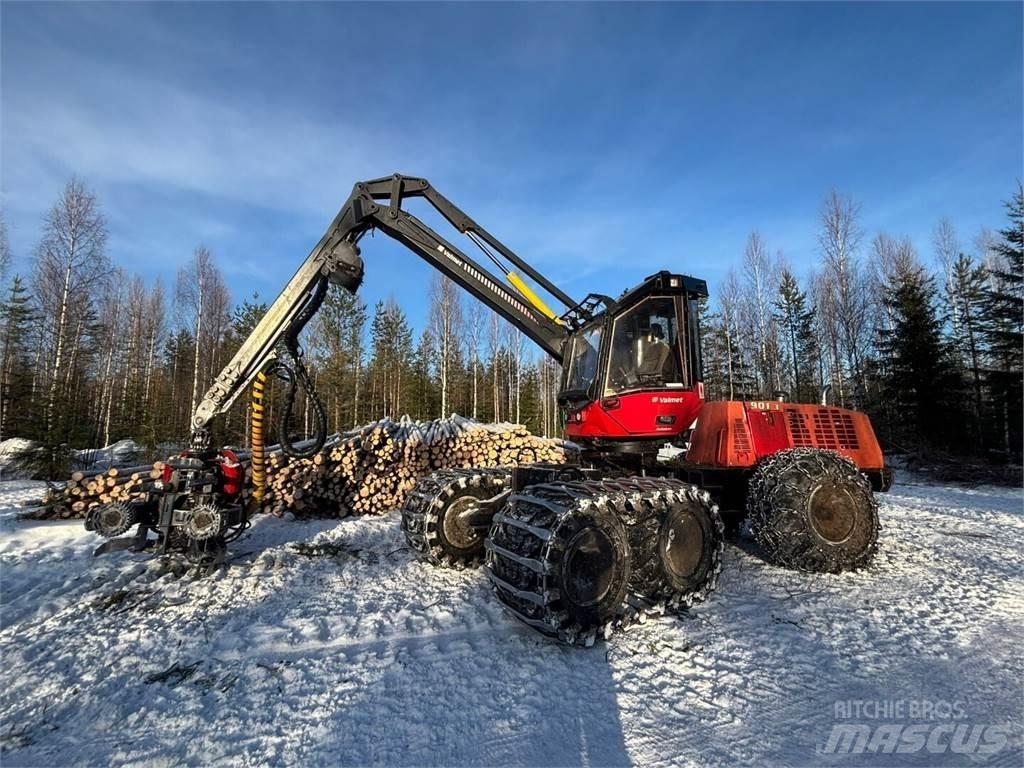Valmet 901.3 원목 하베스터