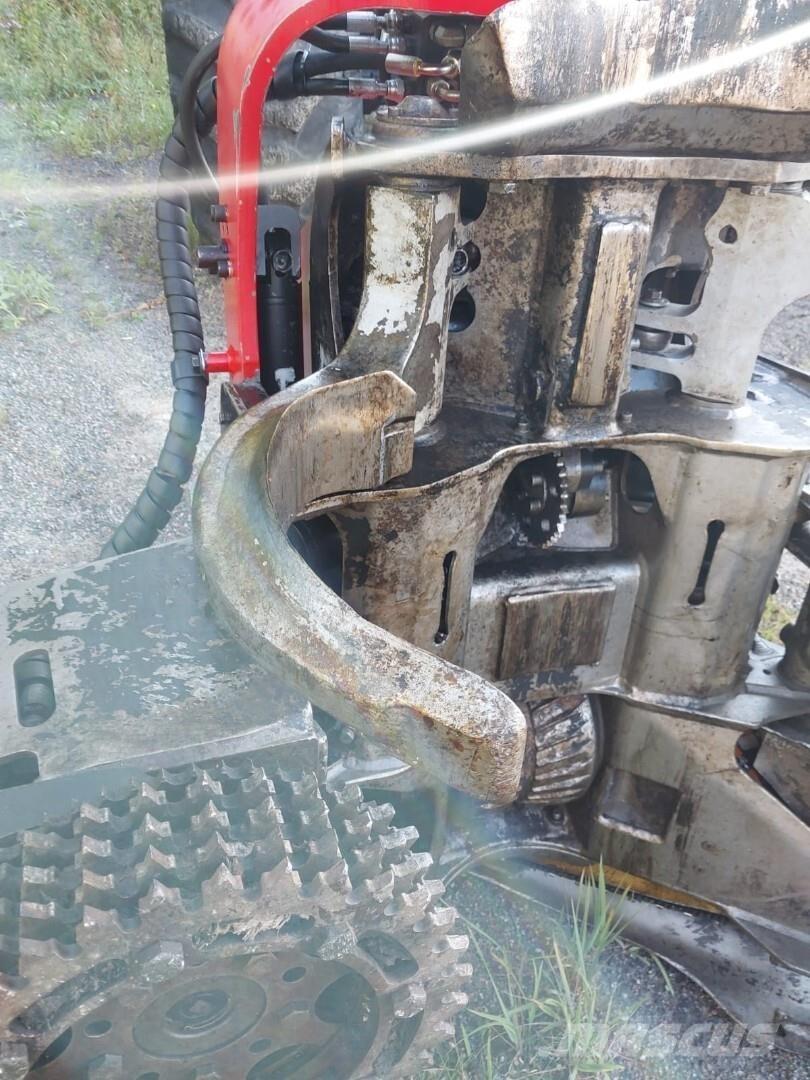Valmet 901.4 원목 하베스터