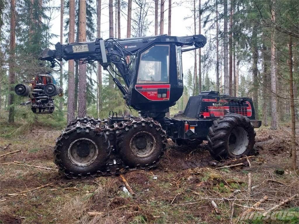 Valmet 911 원목 하베스터