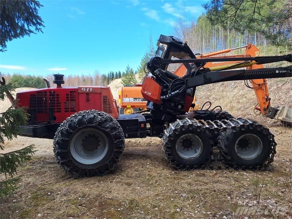 Valmet 911-3 원목 하베스터