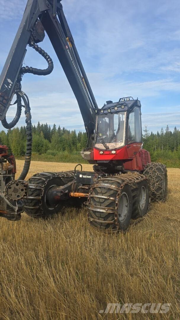 Valmet 911.3 원목 하베스터