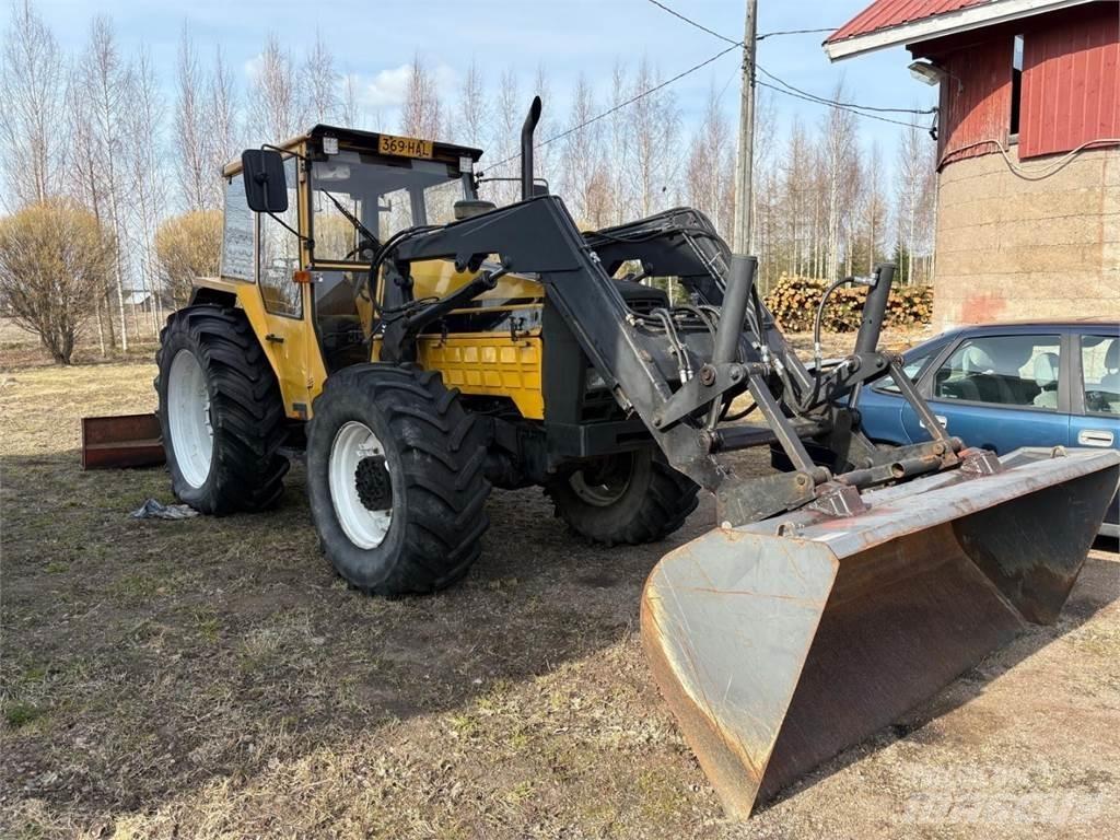 Valmet 915 트랙터