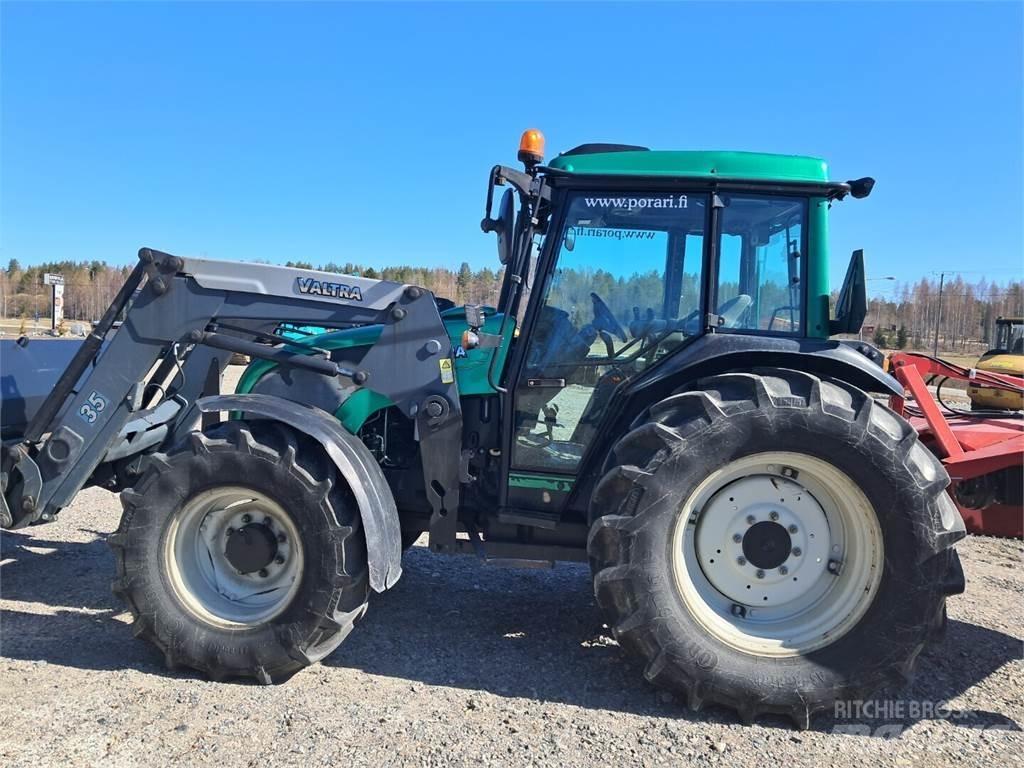 Valtra A92 트랙터
