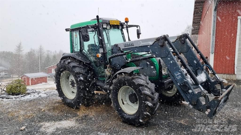 Valtra A92 트랙터