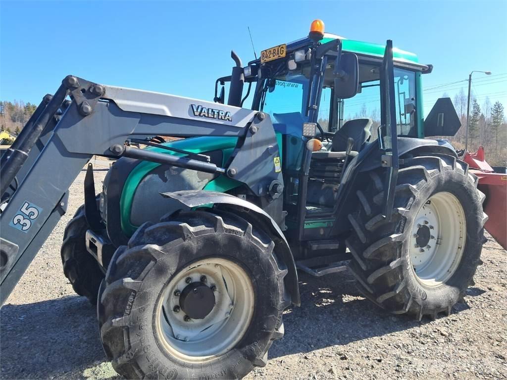 Valtra A92 트랙터