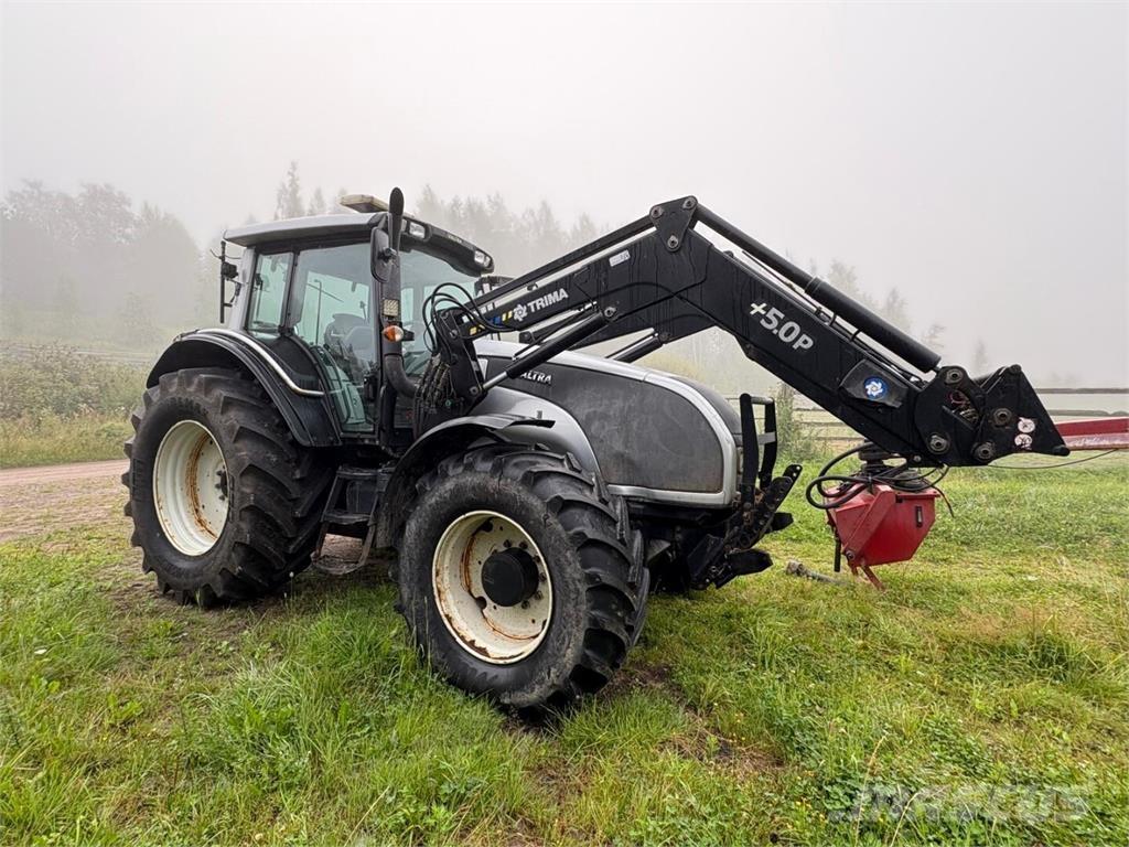 Valtra T 151 E 트랙터