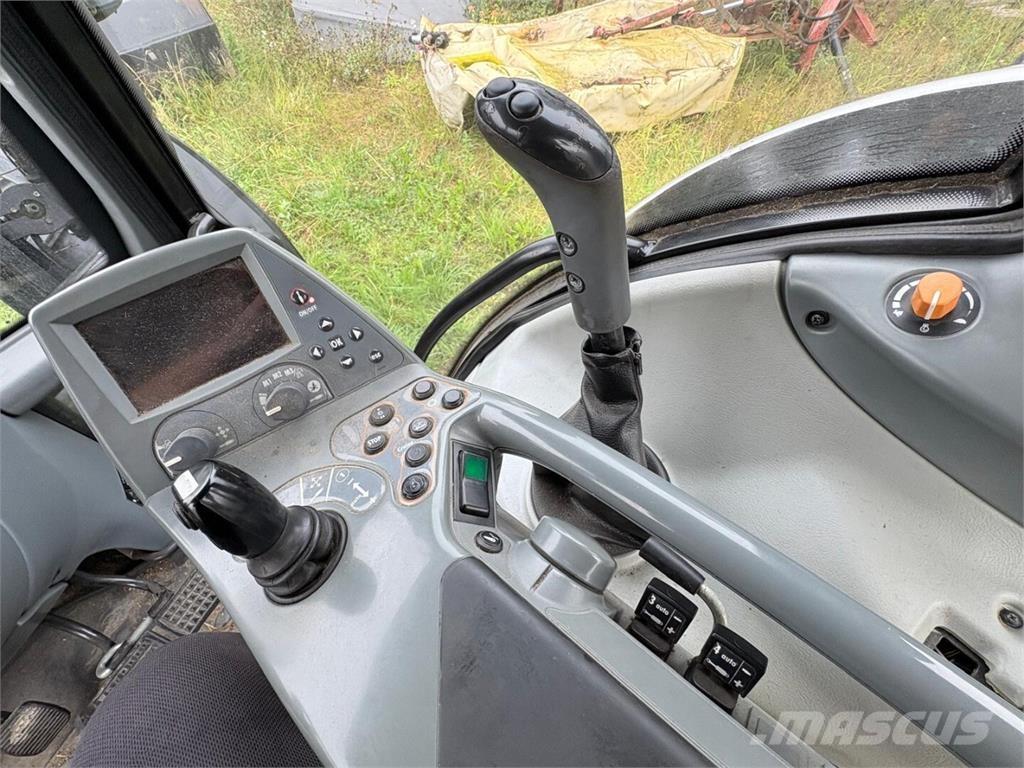 Valtra T 151 E 트랙터