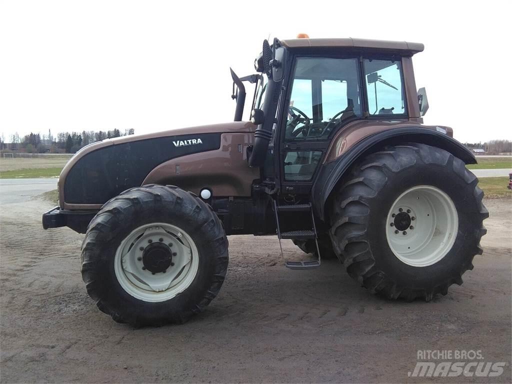 Valtra T 170 트랙터