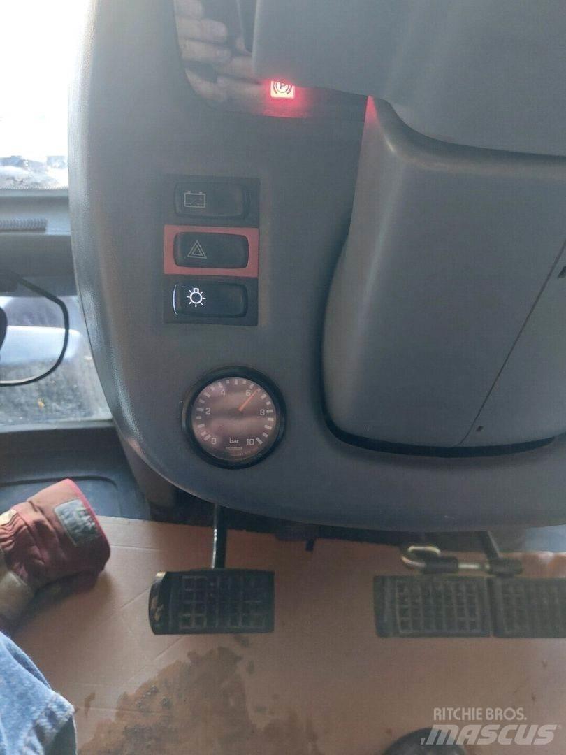 Valtra T202 D 트랙터