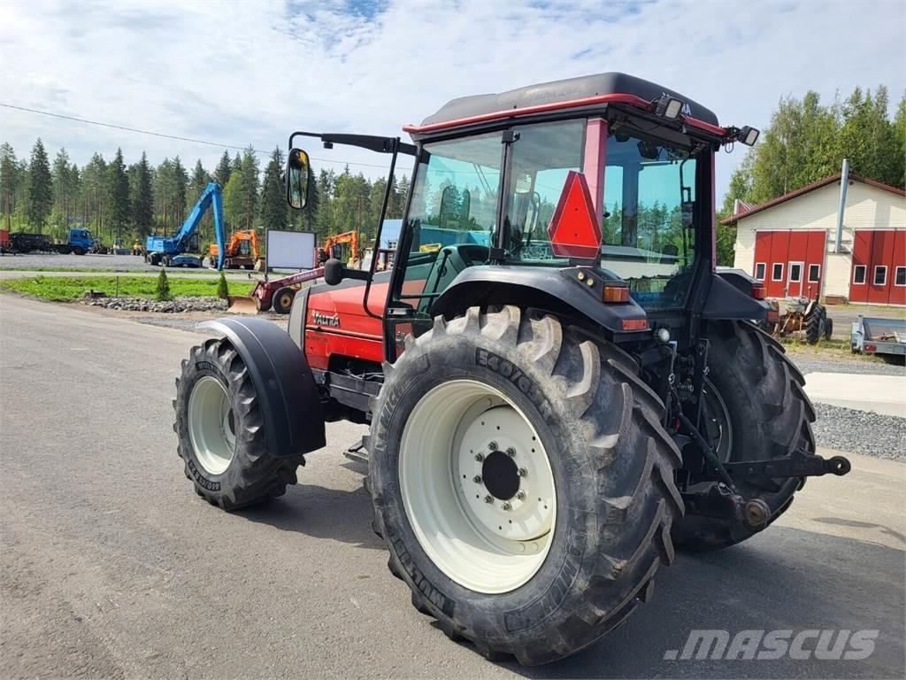 Valtra Valmet 900 트랙터