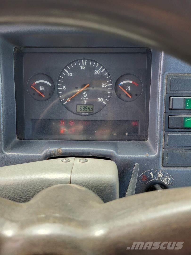 Valtra Valmet 900 트랙터