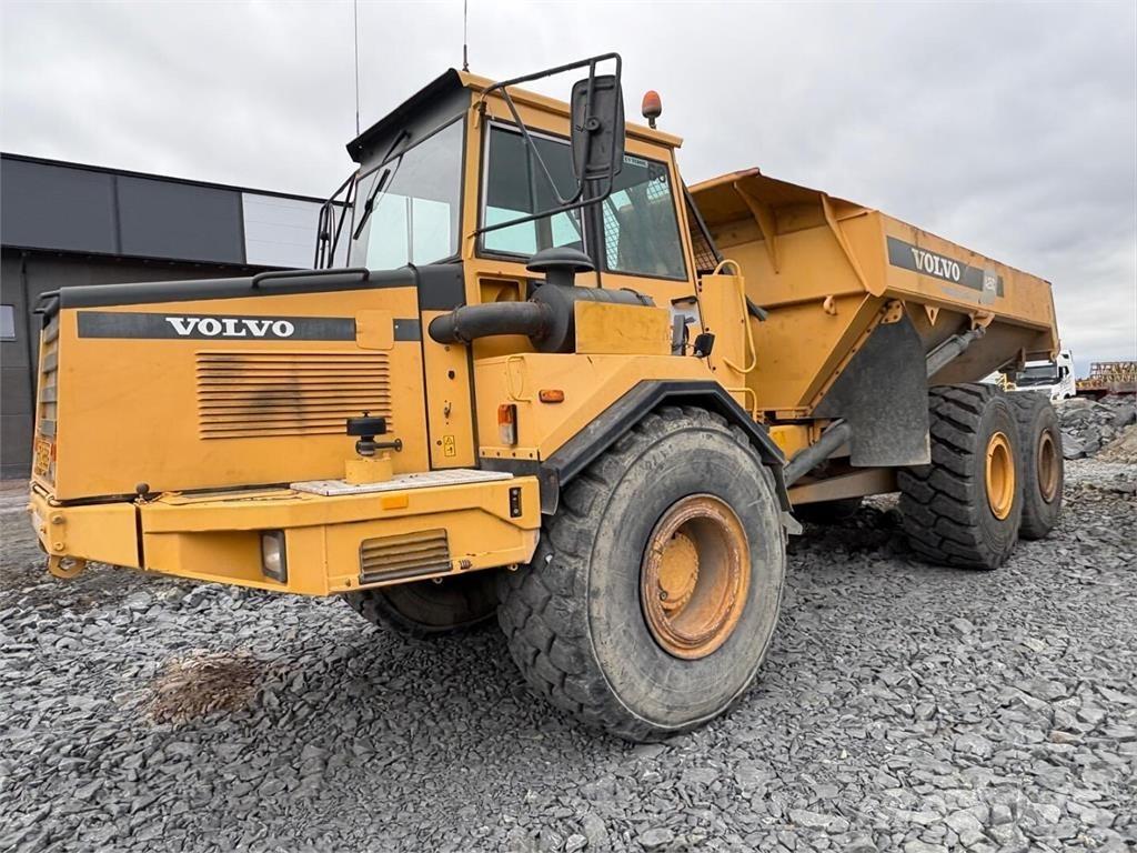 Volvo A 25 C 연결식 홀러