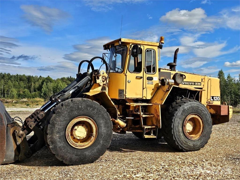 Volvo BM L120  휠로우더