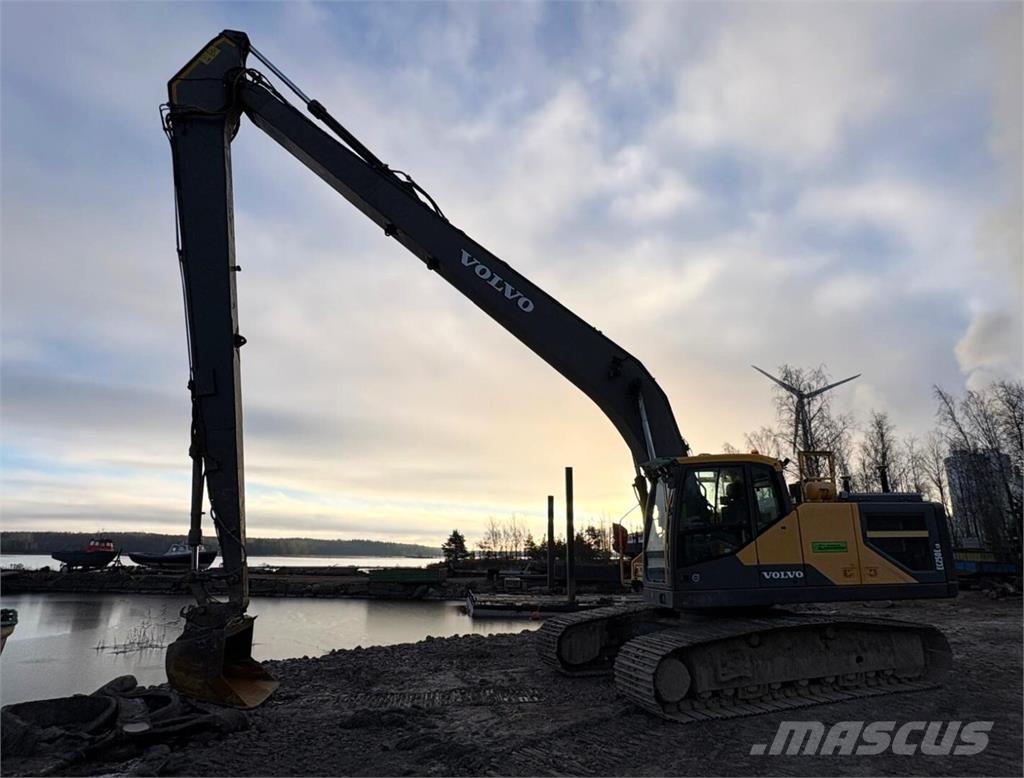 Volvo EC 250 ELR 롱리치 굴삭기
