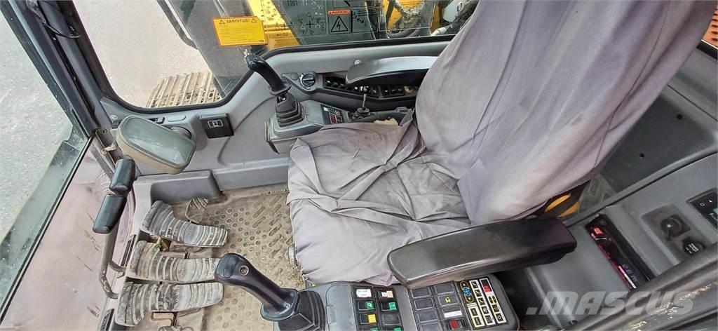 Volvo EC140BLC 대형 굴삭기 29톤 이상