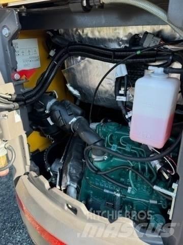 Volvo EC15E 소형 굴삭기 7톤 미만