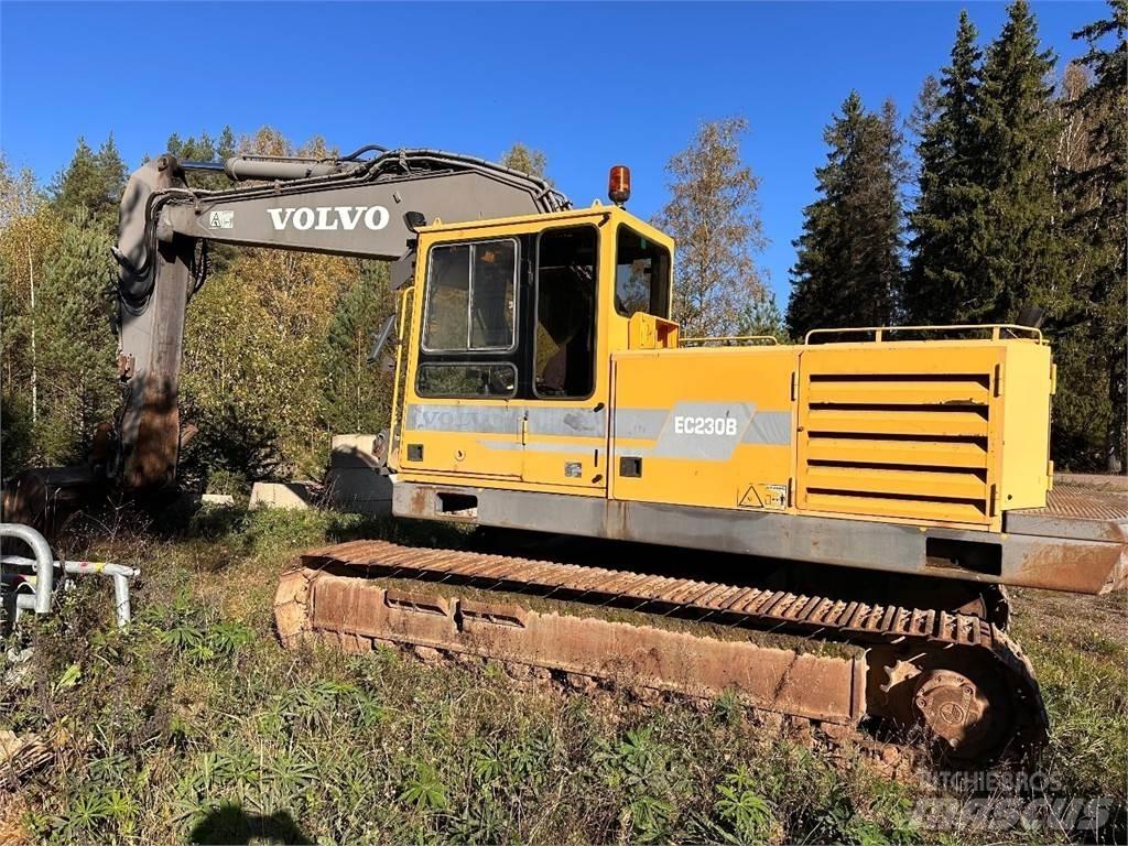 Volvo EC230B 대형 굴삭기 29톤 이상