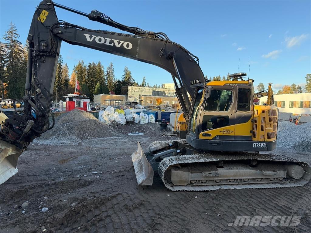 Volvo ECR235DL 대형 굴삭기 29톤 이상