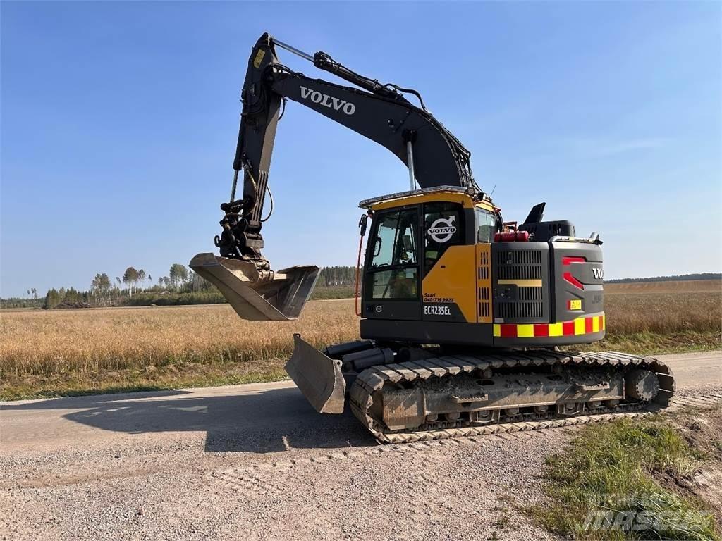 Volvo ECR235EL 대형 굴삭기 29톤 이상