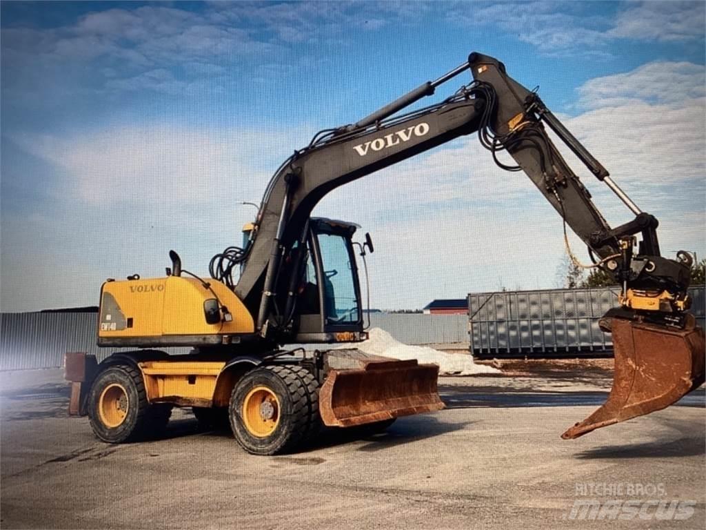 Volvo EW  휠 굴삭기