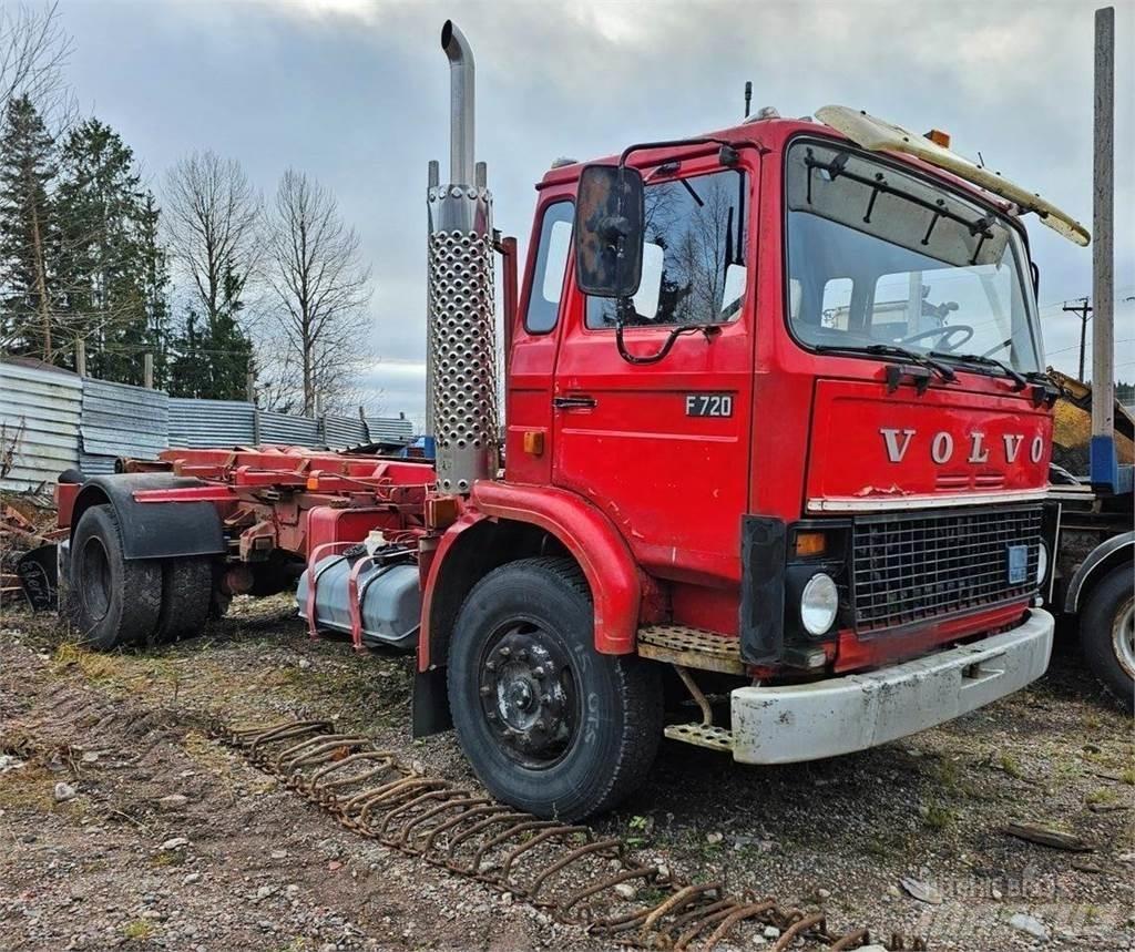 Volvo F720 훅 리프트 트럭