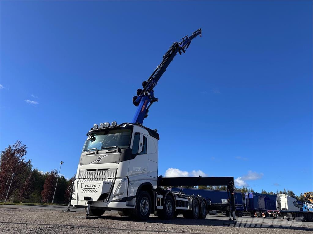 Volvo FH13 8x4 로더 크레인
