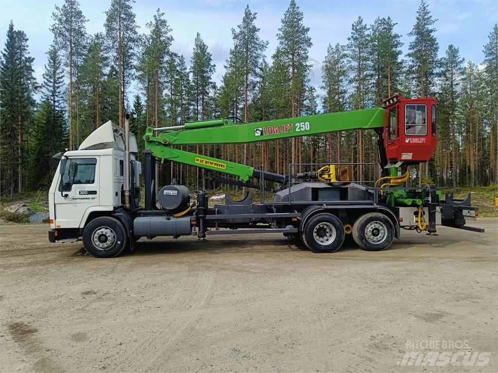 Volvo FL10 크레인 트럭
