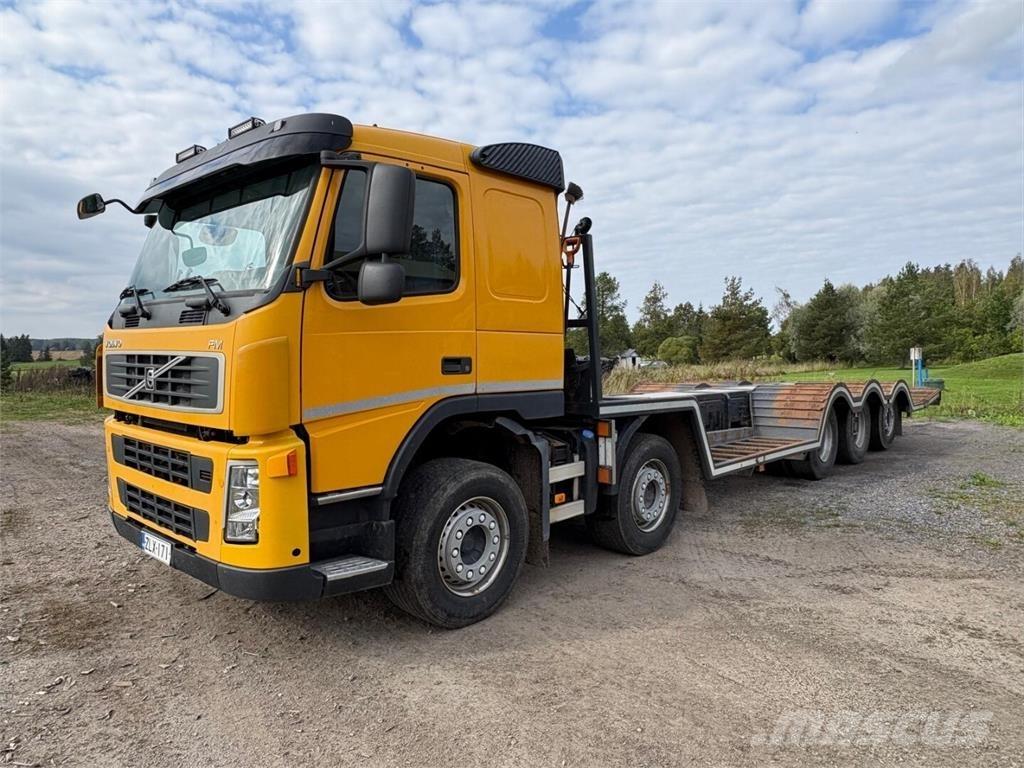 Volvo FM 480 10x4 산림 기계 운반 트럭