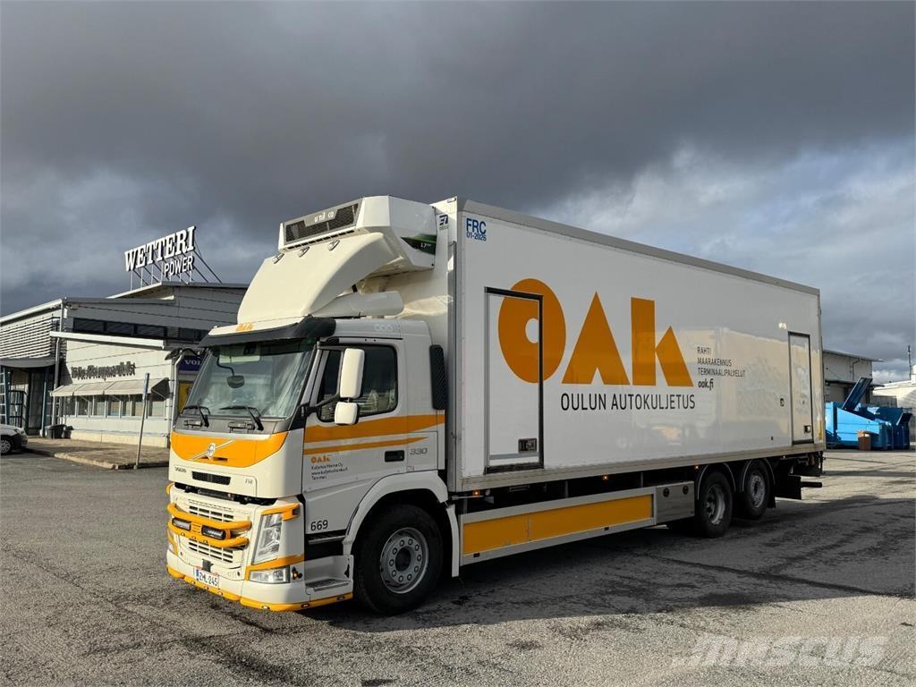 Volvo FM330 6x2 온도 조절식 트럭