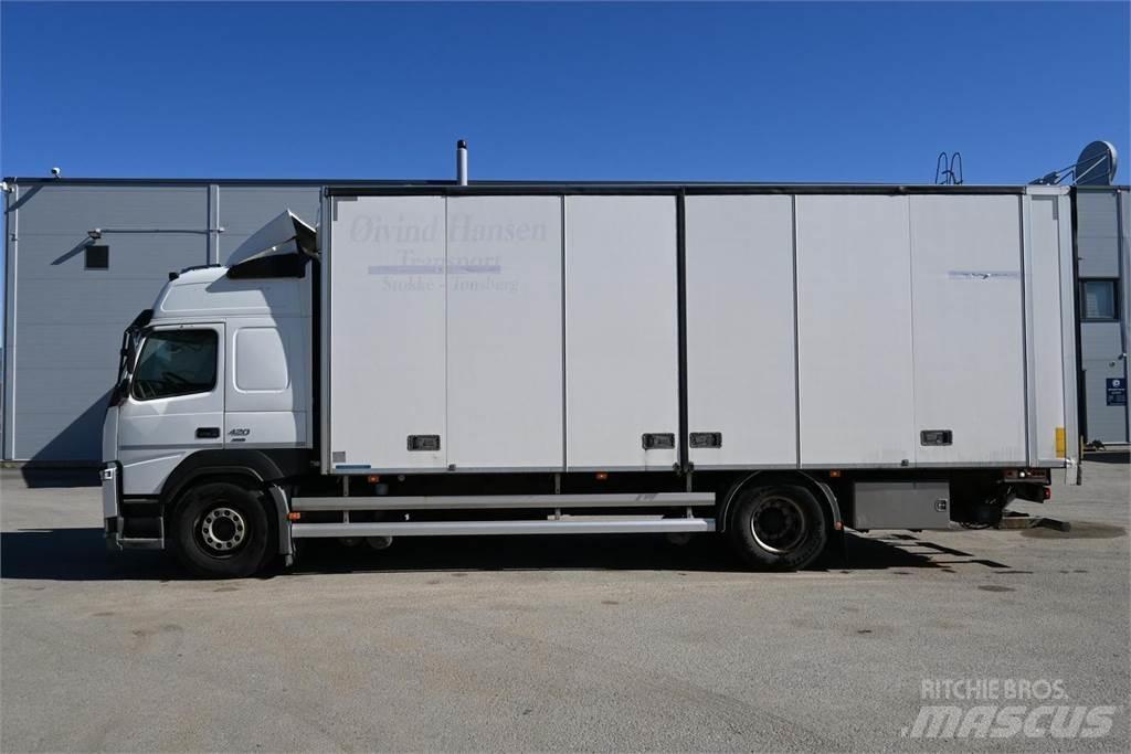Volvo FM420 4x2 탑차 트럭