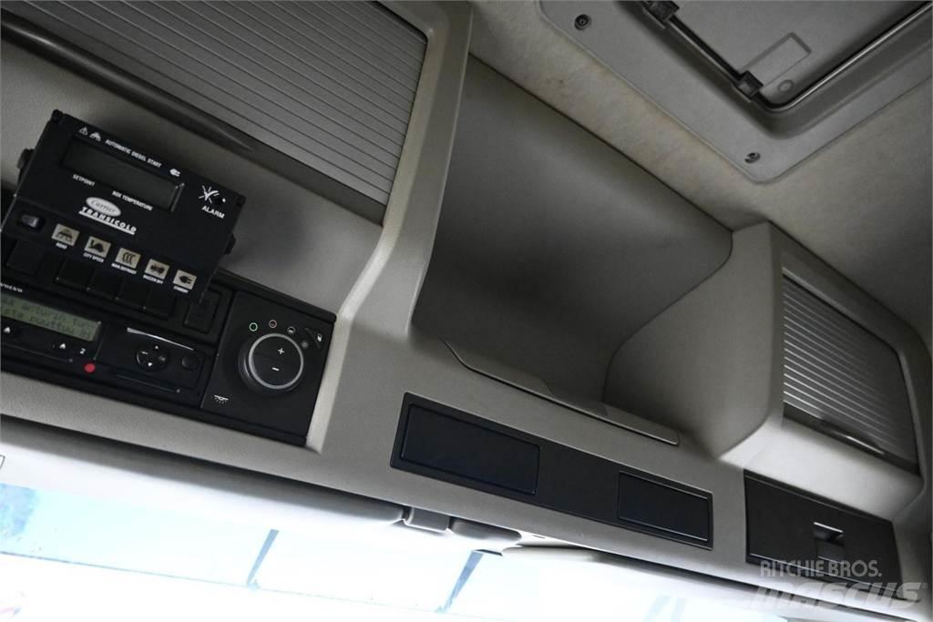 Volvo FM420 4x2 탑차 트럭