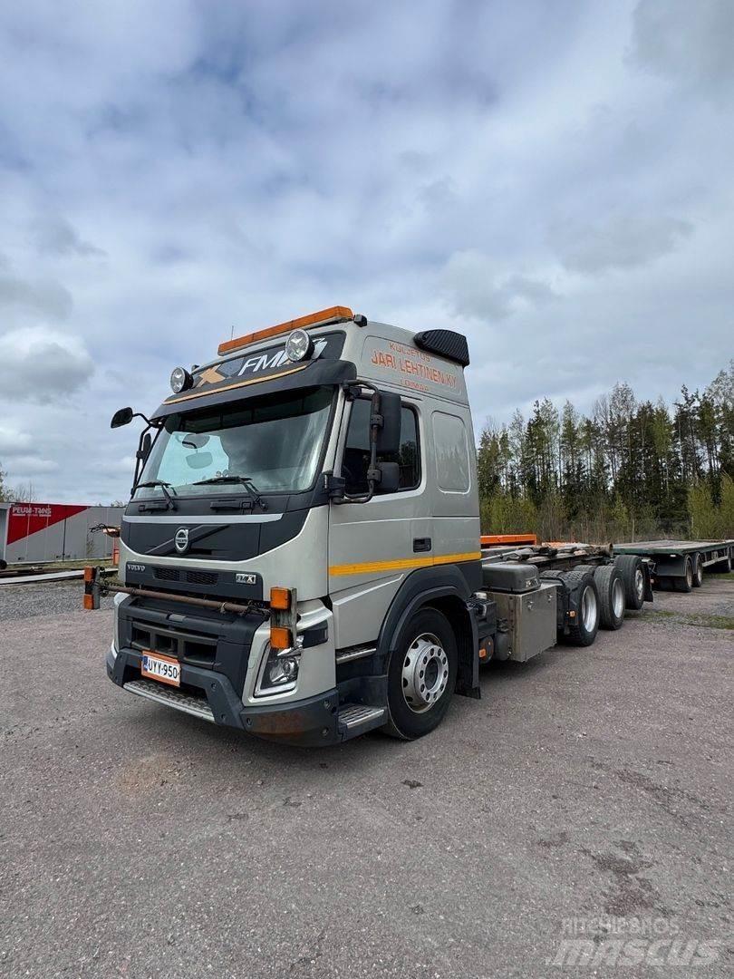 Volvo FMX 540 훅 리프트 트럭