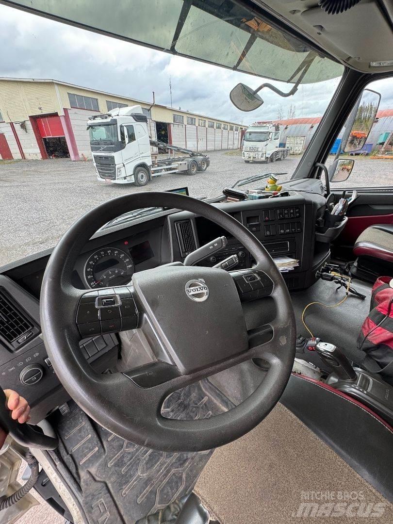 Volvo FMX 540 훅 리프트 트럭