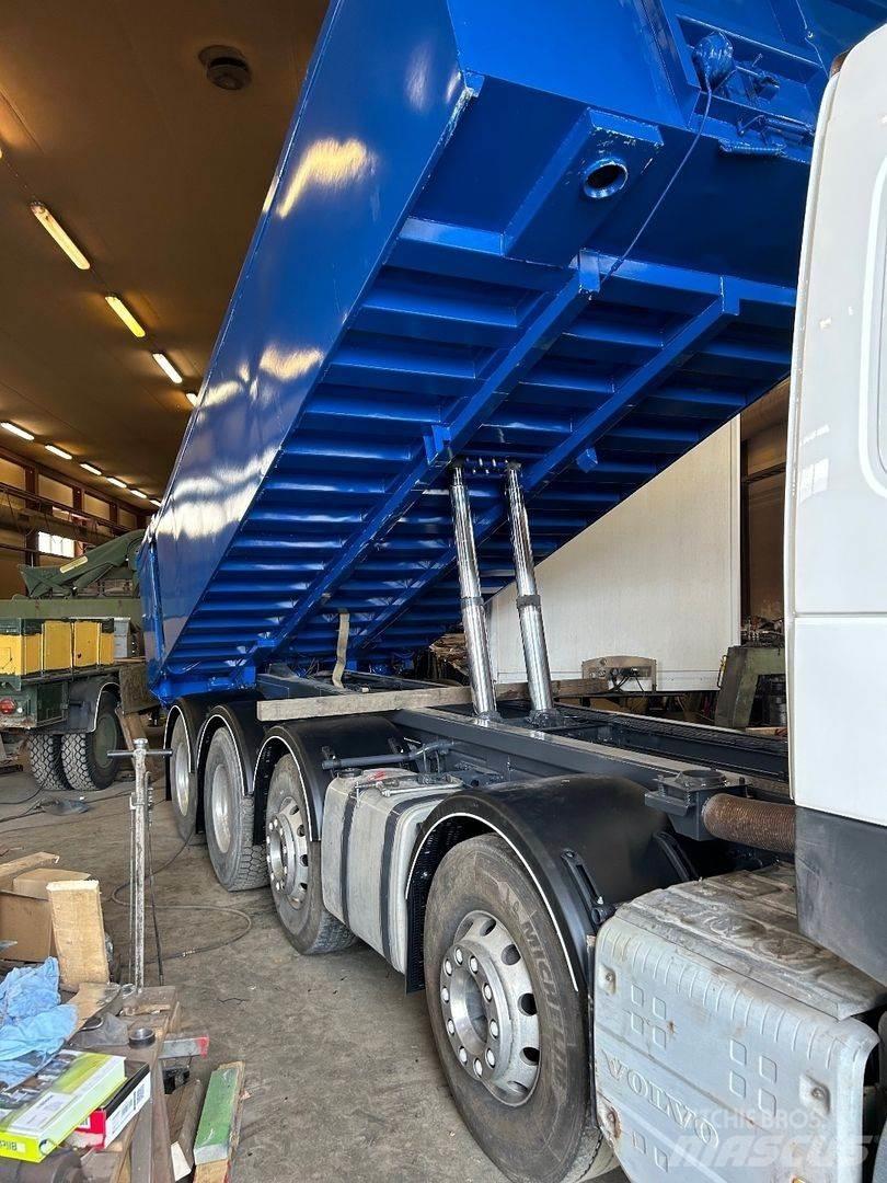 Volvo FMX 540 덤프 트럭