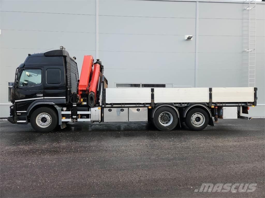 Volvo FMX 6x2 크레인 트럭