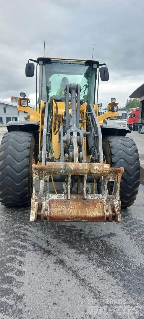 Volvo L 120G  휠로우더