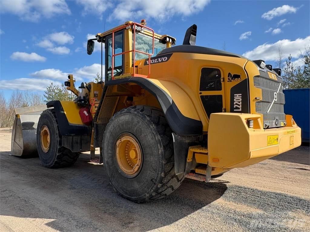 Volvo L 220 H  휠로우더