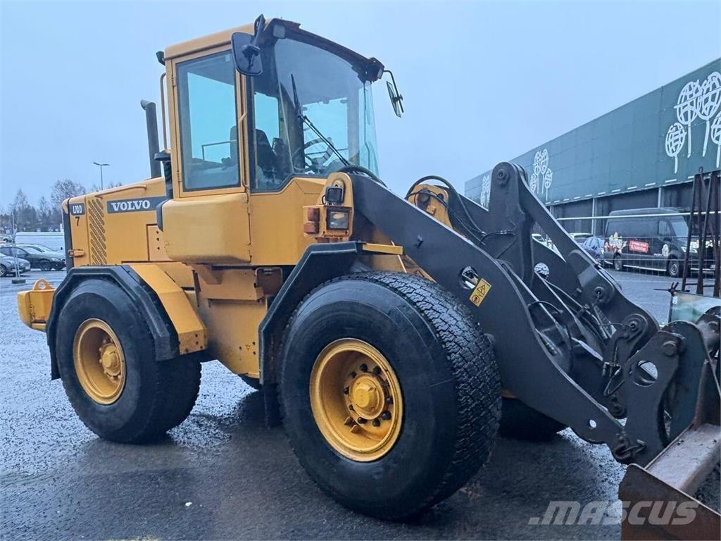 Volvo L 70 D  휠로우더