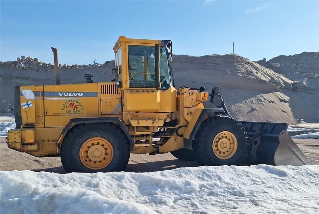 Volvo L 90 C  휠로우더
