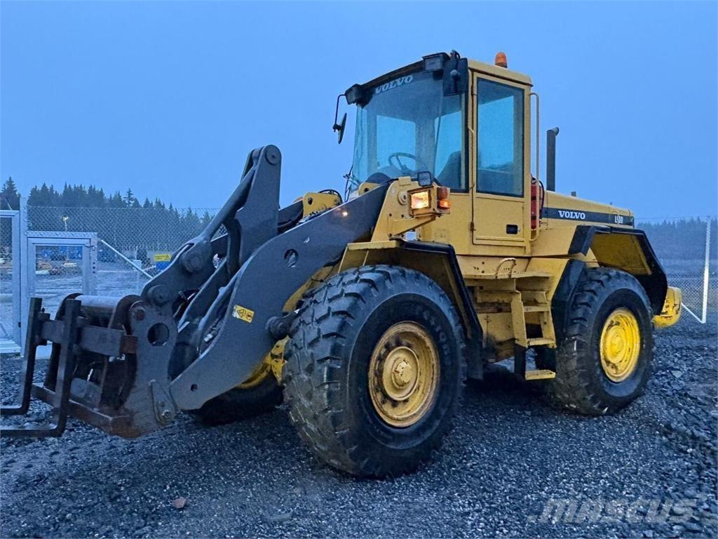 Volvo L 90 D  휠로우더