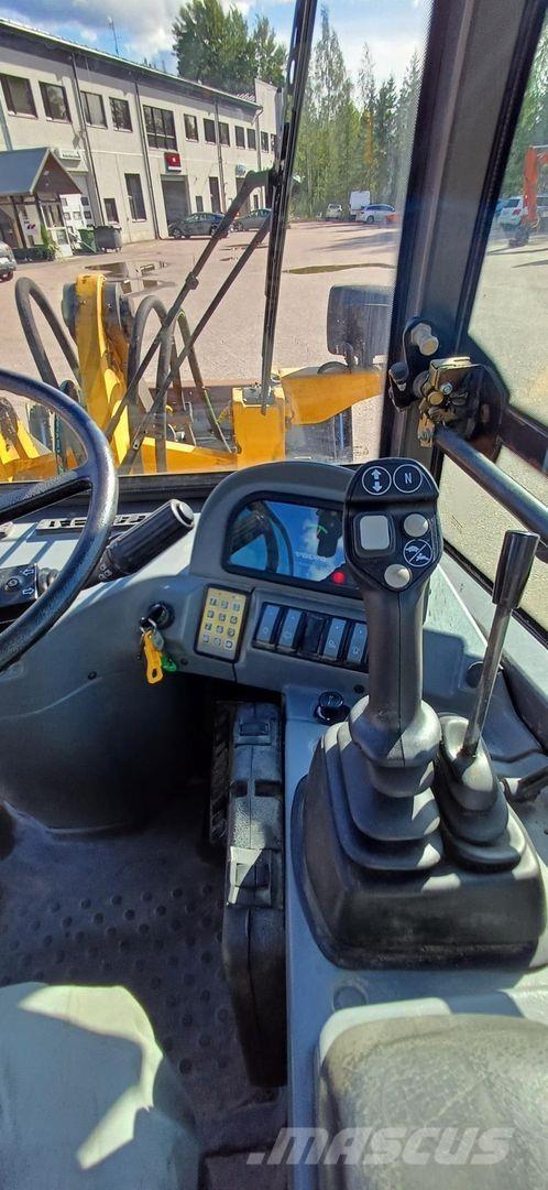 Volvo L25B-P  휠로우더