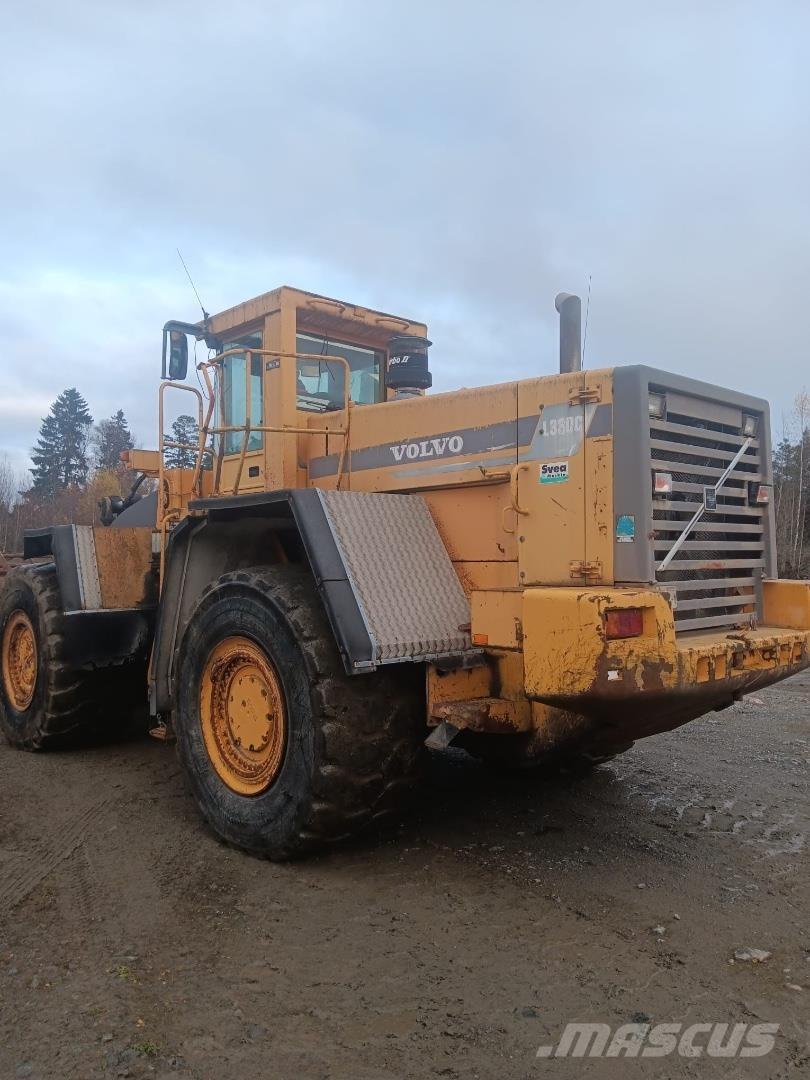 Volvo L330C  휠로우더